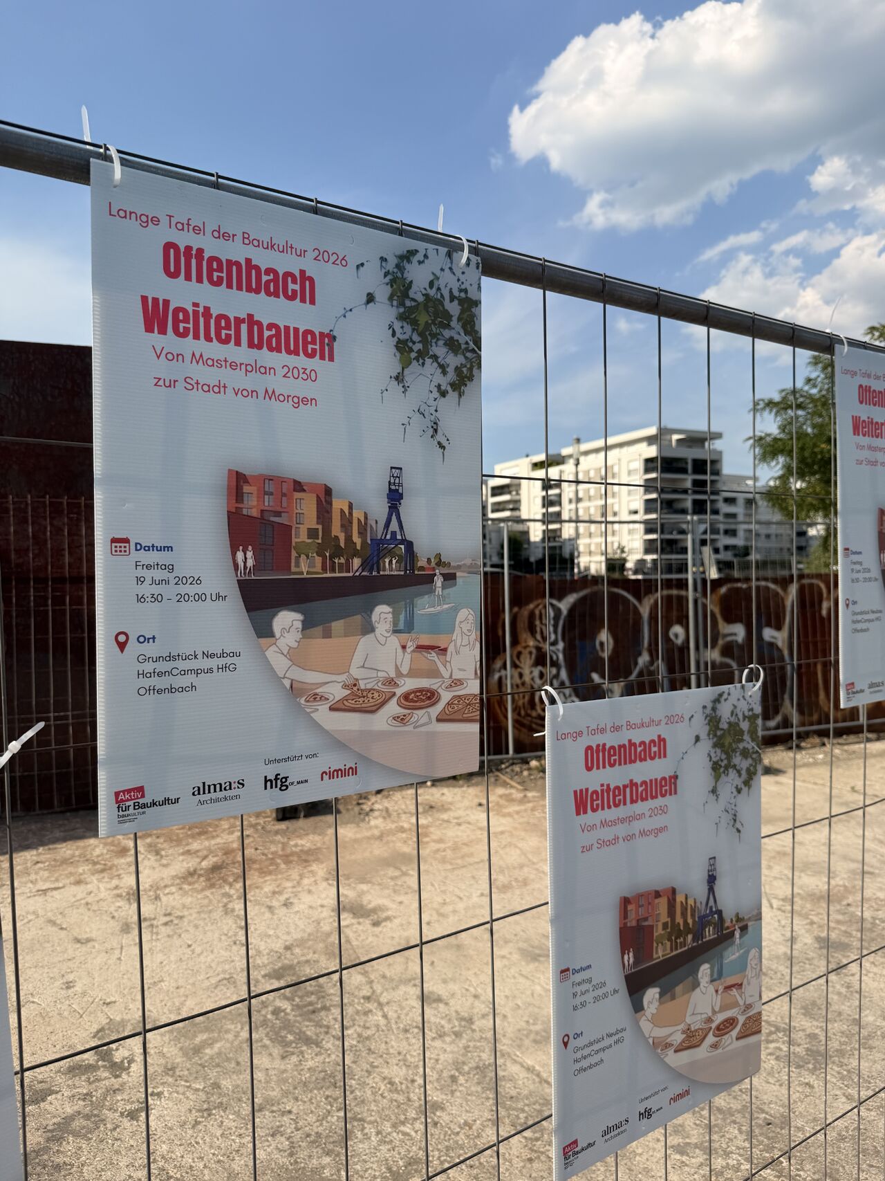 Cartel de anuncio de la Mesa Larga de la Baukultur 2026 – Seguir construyendo Offenbach